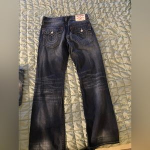 True religion jeans great condition. Comfortable size 32